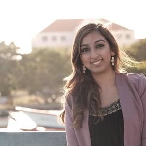 Meet your Posher, Nayela